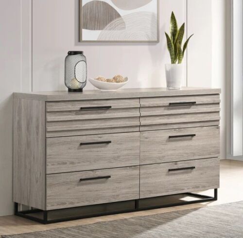 Roundhill Furniture Alvear Contemporary 6-Drawer Dresser in Weathered Gray New In Box $799