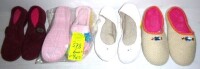 Dearfoam Pair of Women's Slippers New Shelf Pull Assorted Size Medium (7-8)