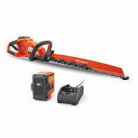 Husqvarna Hedge Master 320iHD60 40-volt 24-in Battery Hedge Trimmer 4 Ah (Battery and Charger Included) New in Box $399