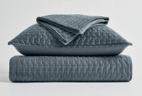 EverGrace Cross-Stitch Velvet Quilt Set 3 Piece King New In Box $199