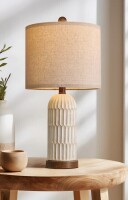 Wrought Studio&trade; 22.5"resin Farmhouse Table Lamp, USB Port, Living Room, Bedroom, Office, Study, Traditional Lamp New In Box $199