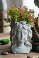 Gracie Oaks Feazell Statue Planter New In Box $99
