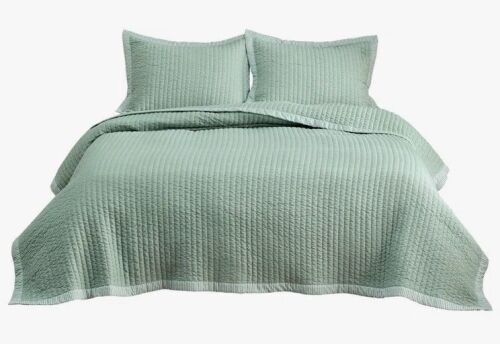 Bedsure 3-peice Queen Bedspread Coverlet Lightweight Soft Quilt Bedding Set Similar to Picture New In Box $199