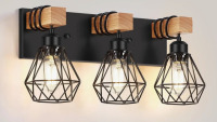 Pynsseu 3-Light Dimmable Vanity Light New In Box $299
