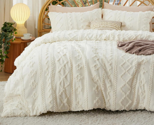 Bedsure Tufted Boho Queen Comforter Set &ndash; 3-Piece Ivory Shabby Bedding, Farmhouse Jacquard Bed Set with Embroidery, All-Season Softness $199