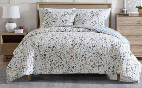 Eddie Bauer 3-Piece King Woodland Forest Comforter Set Pink: Machine Washable, Includes Shams $299