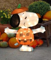 Peanuts 24 in. Snoopy in Jack O Lantern Plug-In Halloween Yard Art New In Box $99