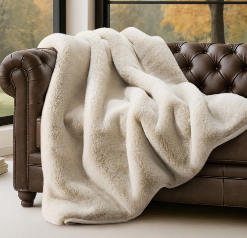 EverGrace Luxury Soft Faux Chinchilla Fur Throw Blanket, 60" x 80", 1220GSM New Shelf Pull $199