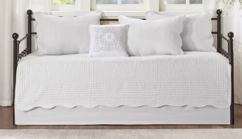 Madison Park Genoa Daybed 6pc Reversible Scalloped Edge Daybed Cover Set White: Microfiber, Shabby Chic Style, Includes Bed Skirt & Pillow New In Box $199