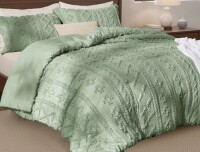 Bedsure 3 Pieces Tufted Boho Farmhouse Shabby Chic Embroidery Comforter Set for All Seasons - King, Sage Green New In Box $299
