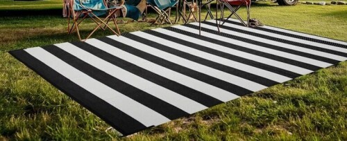 Ebern Designs 5' x 8' Indoor Outdoor Rug Reversible Plastic Straw Waterproof Patio Area Rug, Black & White New In Box $99