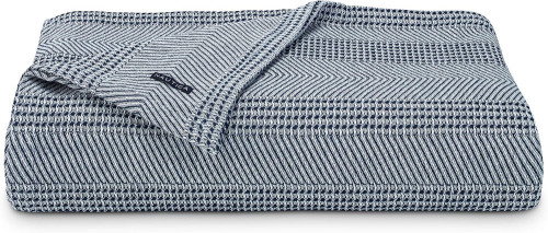 Nautica &ndash; Full/Queen Size Blanket, Yarn Dyed Cotton Bedding with Chevron Stripe Design, Soft Blanket for Bed or Couch, College Dorm Room Essentials (Chevron Navy) New In Box $99