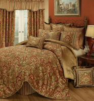 Austin Horn Classics King Size 4-Piece Botticelli Polyester Box Stitch Damask Comforter $499