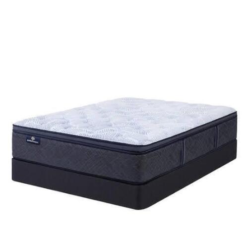Serta Perfect Sleeper&reg; Nurture Night King Size 14.5" Pillow Top Mattress With Box Springs 3 Piece Set New Floor Model $2999
