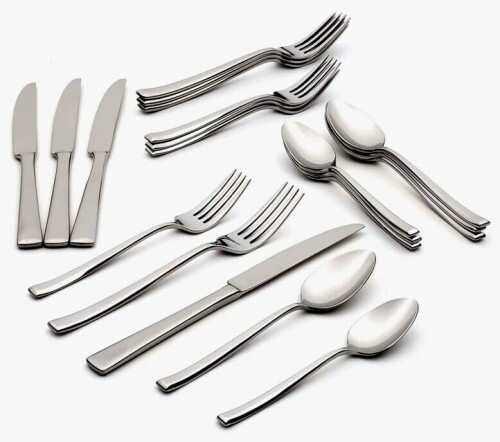Oneida Pearce 20 Piece Fine Flatware Set New In Box $199