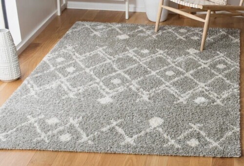 Bungalow Rose 5' x 7' Saira Berber Shag Performance Geometric Rug $299