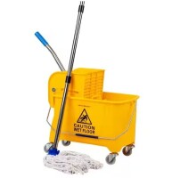 Mind Reader 5.5 Gal. Yellow Bucket Plastic W/Wringer and Mop Bucket Set Floor Cleaning Wheels New $99