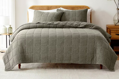 Lush D&eacute;cor Logan Stone Washed Cotton Quilt Sage 3Pc Set King/Cal King $299