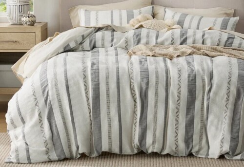 Bedsure King Size 3-piece Waffle Weave 100% Cotton Boho Duvet Cover Stripe $299