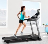 ProForm Trainer 6.5 Treadmill with 6&rdquo; High Contrast Display New In Box $999