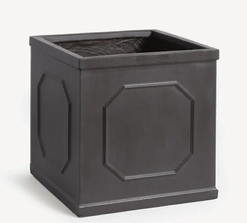 Birch Lane Vivero Fibreclay Chelsea Planter Box 21.5 in. in Antique Black New in Box $799