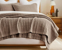 EverGrace Full/Queen 3-Piece Stonewashed Crinkle Cotton Box Stitch Quilt Set New In Box $299