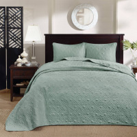 Madison Park Queen 3-Piece Quebec Reversible Bedspread Set $299
