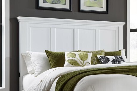 Universal Broadmoore Kitteridge Queen Size Headboard New In Box $1299