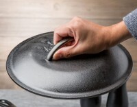 Lodge L8IC3 10 1/4" Pre-Seasoned Cast Iron Cover New $79