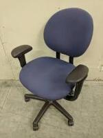 Steelcase Criterion 453 Series Mid-Back Work Chair $899