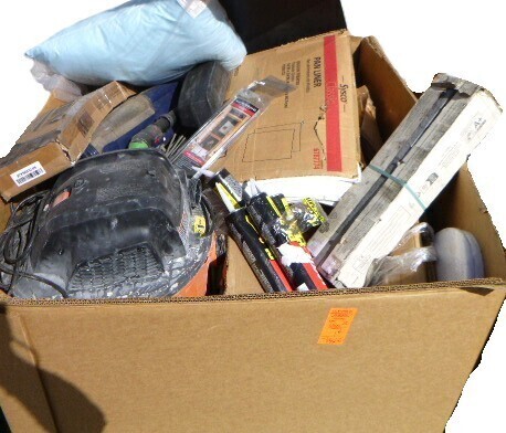 Pallet of Shop Vac, Pet Supplies, Food Service Items and Misc