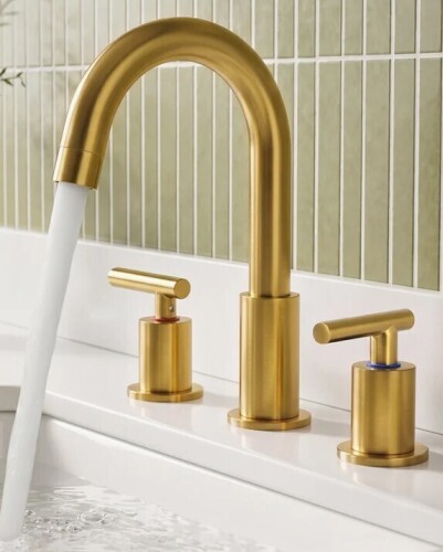 WOWOW Widespread Bathroom Faucet 2-handle Bathroom Sink Faucet with Drain Assembly Similar to Picture New In Box $299