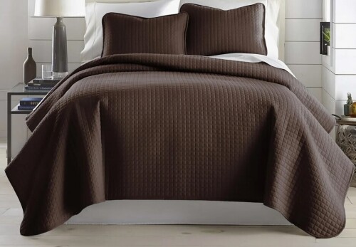 Southshore Fine Linens Vilano Oversized Quilt Set, Double-Brushed Microfiber Lightweight Quilted Bedding and 2 King Pillow Shams, King/California King, 3-Piece Set, Chocolate Brown $299