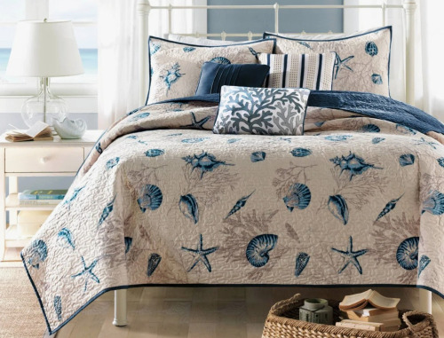 Madison Park Bayside Blue 5-Piece King/ Cal-King Quilt Set with Throw Pillows $299
