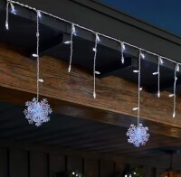 Home Accents Holiday 70 Count Cool White Dome LED Icicle Lights with 5 3D Snowflakes New In Box $79