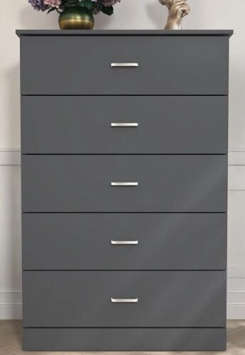 Wade Logan Allyannah 5 Drawer 47.2'' H Dresser New in Box $599