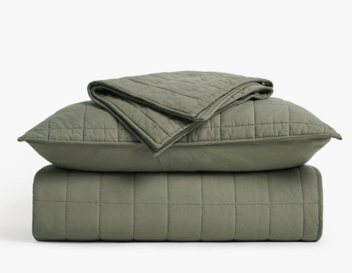 EverGrace 3-Piece Oversized Cal-King 100% Cotton Box Stitch Quilt Set $299