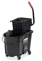 Rubbermaid 8 3/4 gal WaveBrake Side Press Mop Bucket and Wringer, Black, Polypropylene New In Box $299